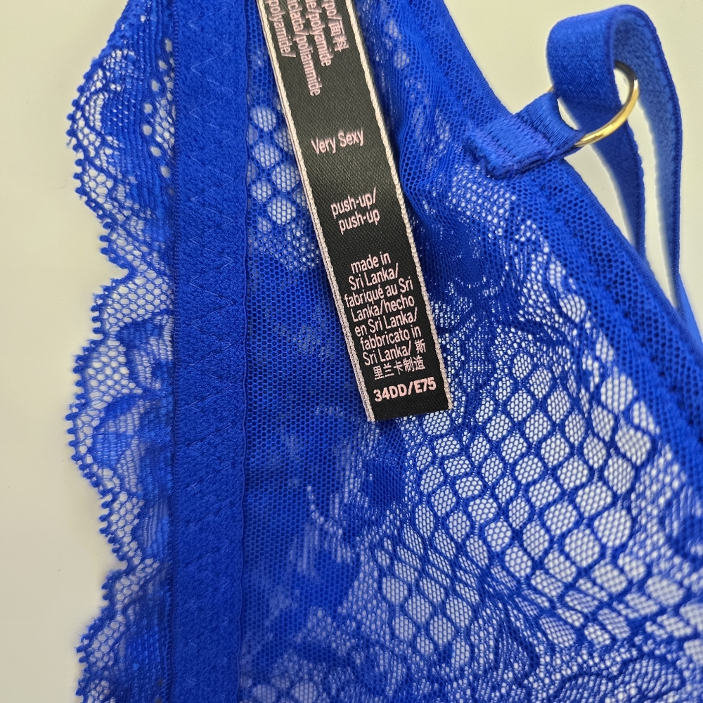NWOT- Victoria's Secret Very Sexy Strappy Fishnet Lace Push-Up Bra 34DD - Picture 9 of 11